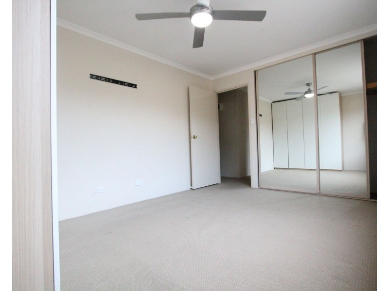 20/5 Griffiths St, Blacktown NSW 2148
