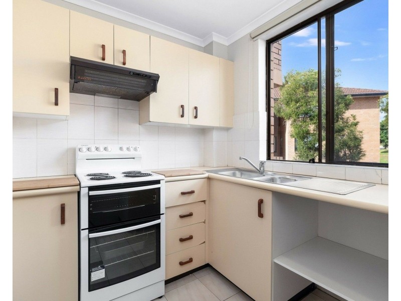 20/5 Griffiths St, Blacktown NSW 2148