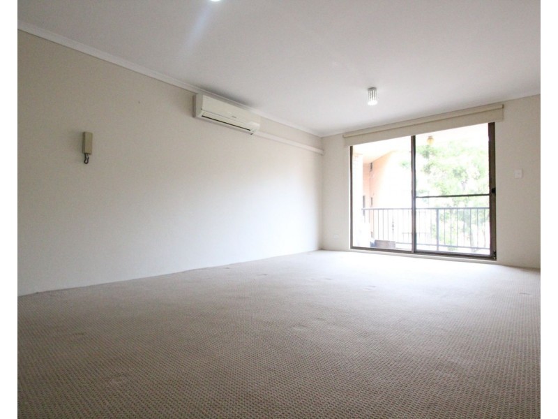20/5 Griffiths St, Blacktown NSW 2148