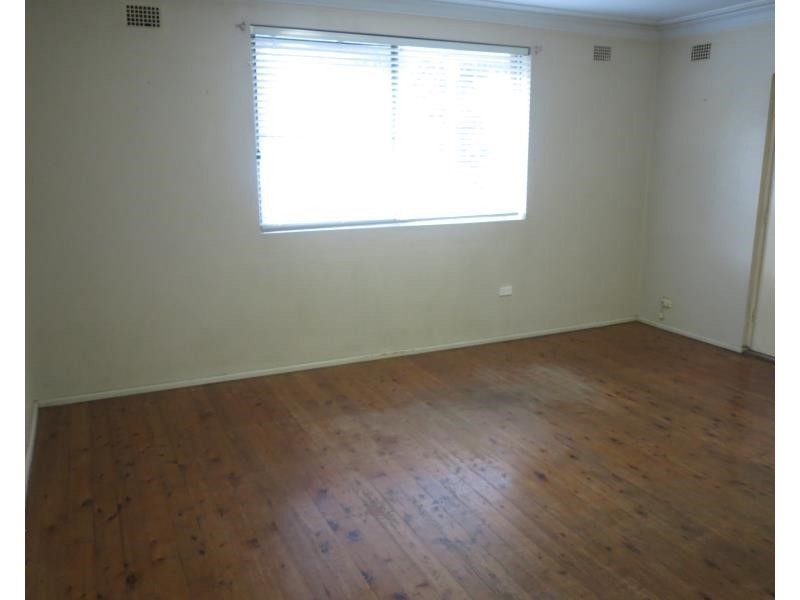 1/6 Drummond St, Warwick Farm NSW 2170