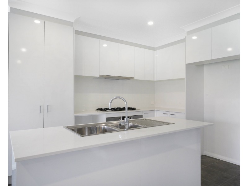 3 Hilda Ave, Casula NSW 2170