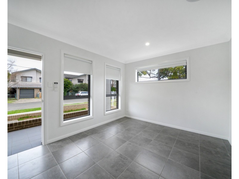 3 Hilda Ave, Casula NSW 2170