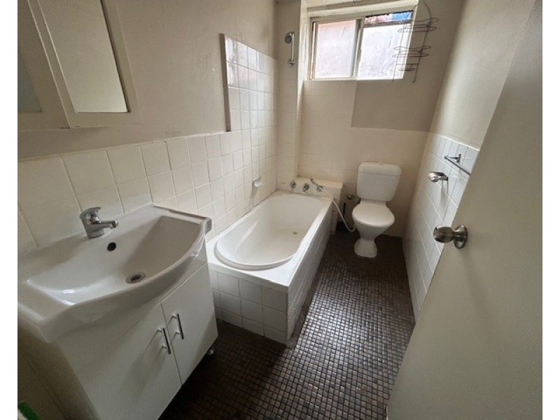 1/44-46 Nagle St, Liverpool NSW 2170
