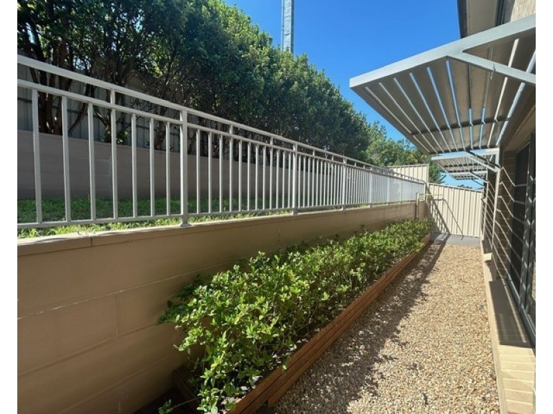 11 Gentle Cl, Casula NSW 2170