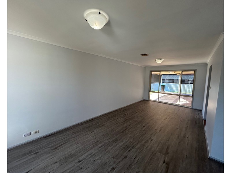 34 Cartier Cres, Green Valley NSW 2168