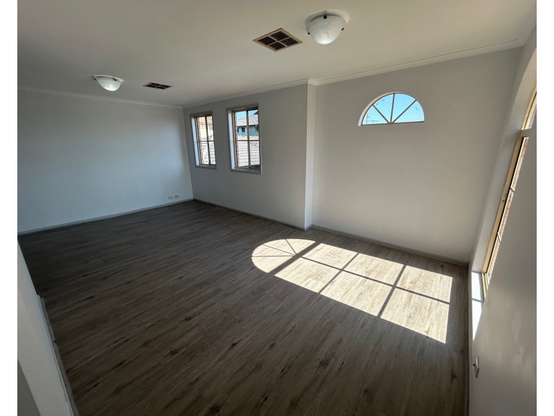 34 Cartier Cres, Green Valley NSW 2168