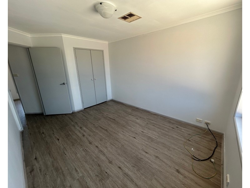 34 Cartier Cres, Green Valley NSW 2168