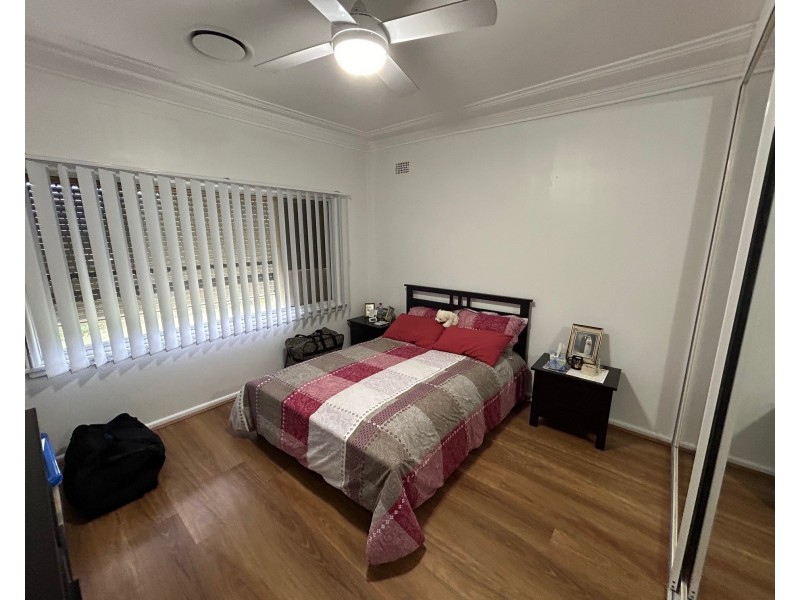 86 Flowerdale Rd, Liverpool NSW 2170