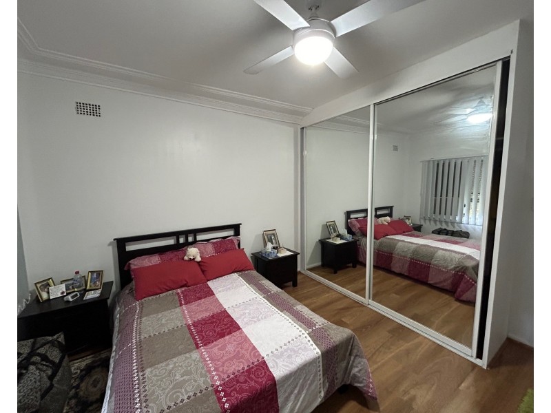 86 Flowerdale Rd, Liverpool NSW 2170