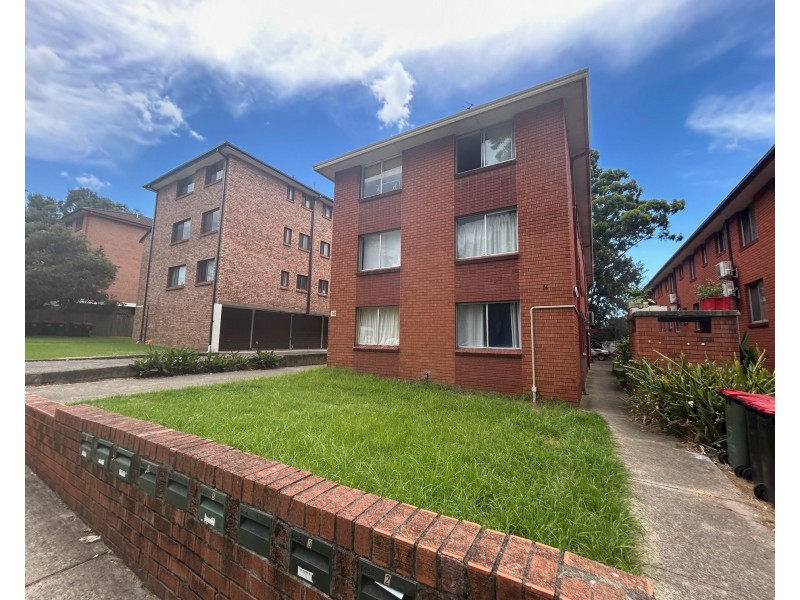 2/16 Nagle St, Liverpool NSW 2170