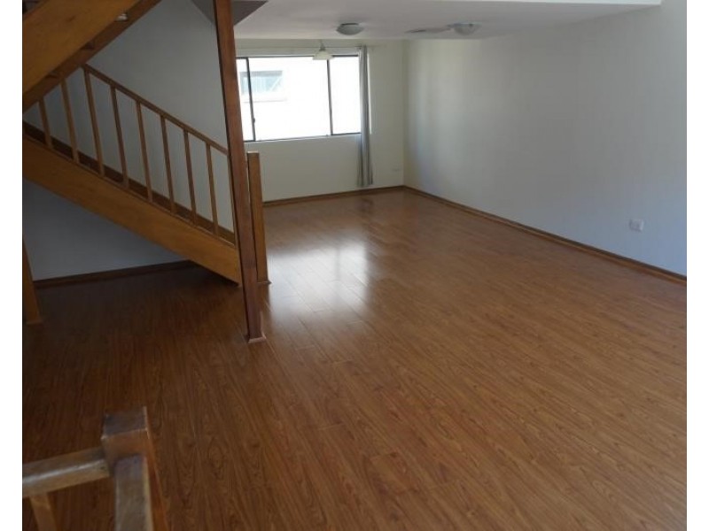 2/3 Atkinson St, Liverpool NSW 2170