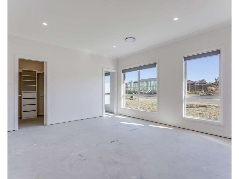 3 Dulcimere St, Tahmoor NSW 2573