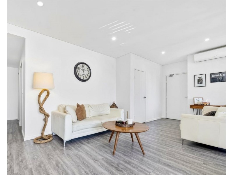 2/128 Moore St, Liverpool NSW 2170