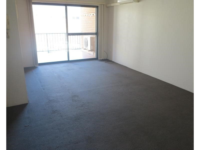 15/96 Castlereagh St, Liverpool NSW 2170