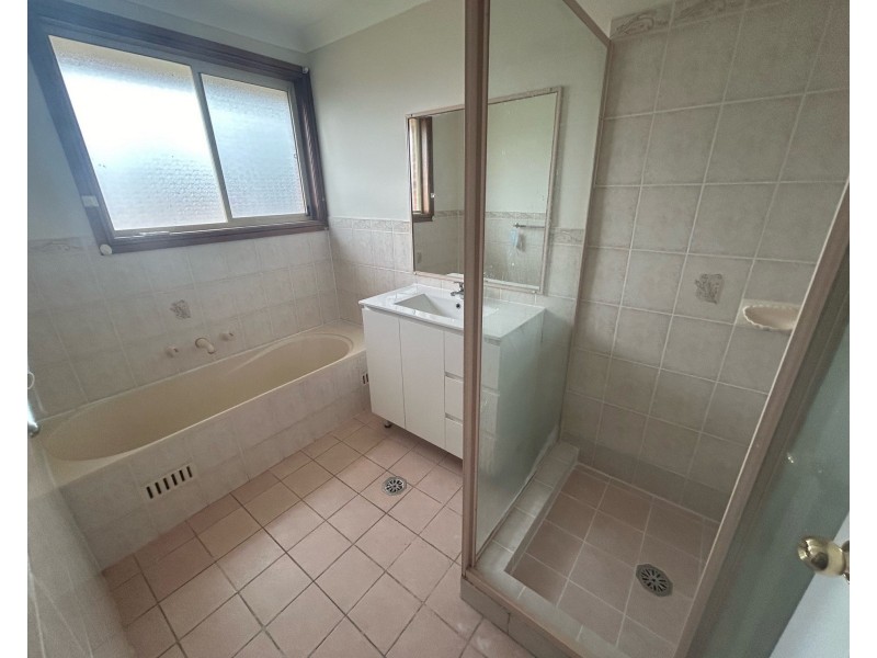 1/15 Eva Place, Green Valley NSW 2168