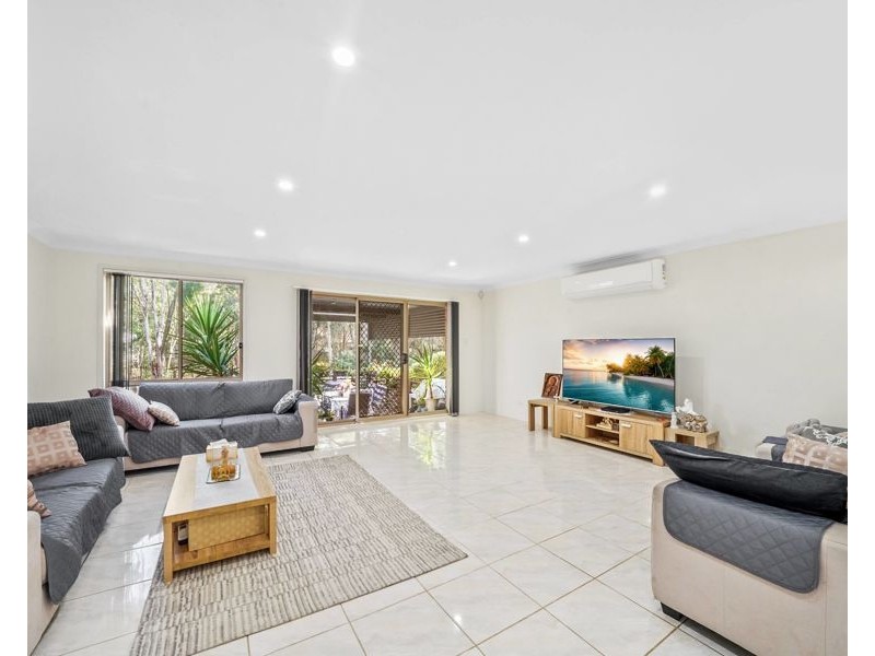 139 Kendall Drive, Casula NSW 2170
