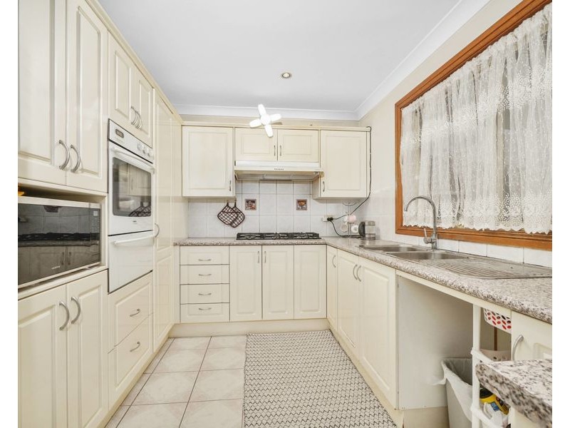 8 Althorpe Drive, Green Valley NSW 2168