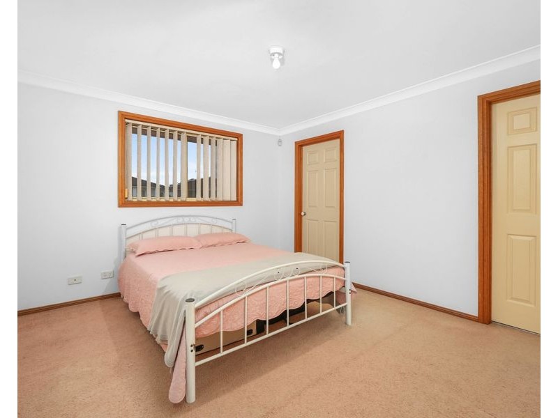 8 Althorpe Drive, Green Valley NSW 2168