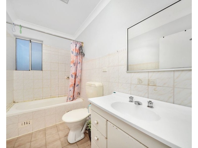 10/5-7 Thelma Street, Lurnea NSW 2170
