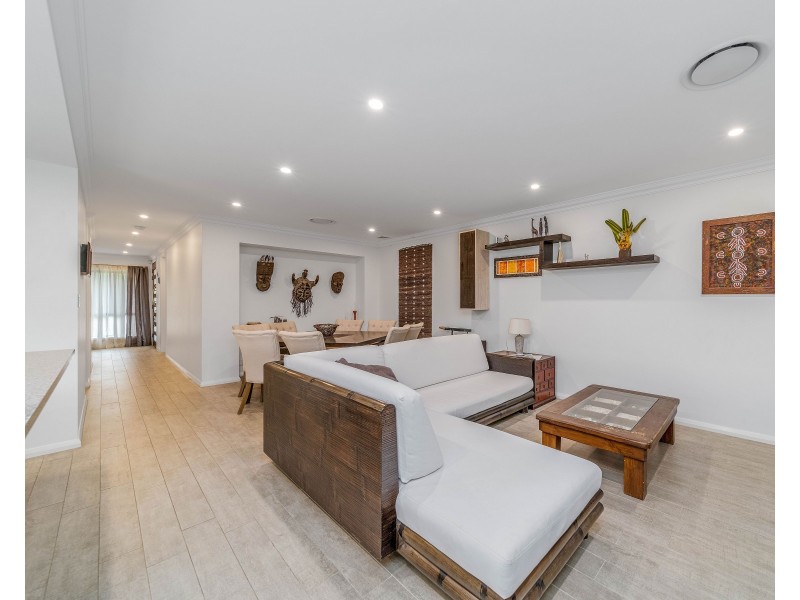 108 Macksville St, Carnes Hill NSW 2171