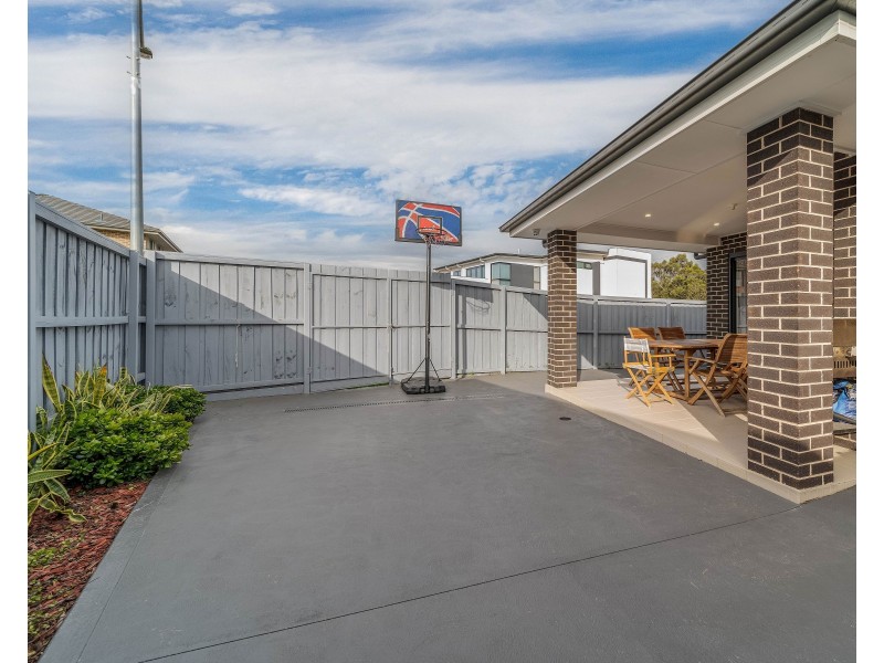 108 Macksville St, Carnes Hill NSW 2171