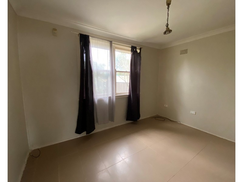 12 Coongra St, Busby NSW 2168