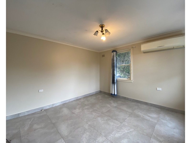 12 Coongra St, Busby NSW 2168