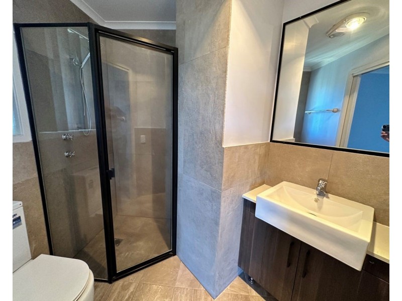 16 Yalwal Ct, Prestons NSW 2170
