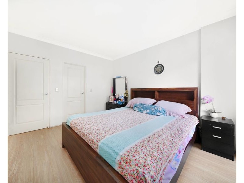 15 8-10 Browne Parade, Warwick Farm NSW 2170