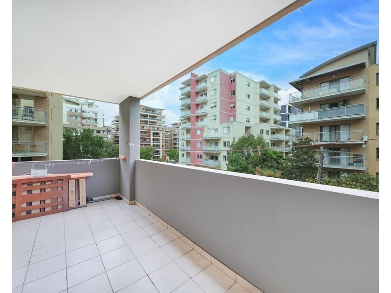 15 8-10 Browne Parade, Warwick Farm NSW 2170