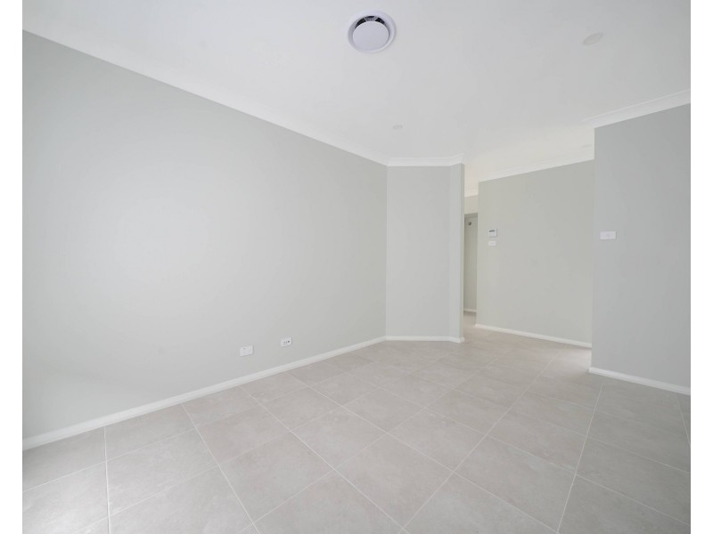 12 Bellaroi St, Austral NSW 2179