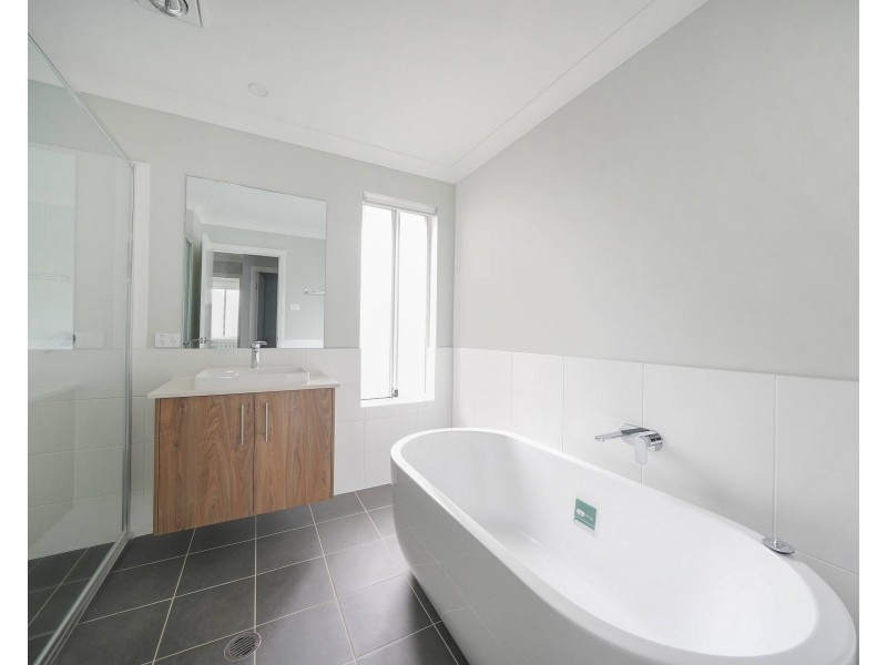 12 Bellaroi St, Austral NSW 2179