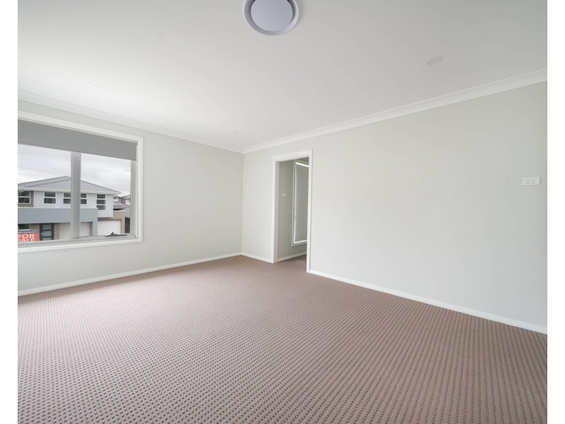 12 Bellaroi St, Austral NSW 2179