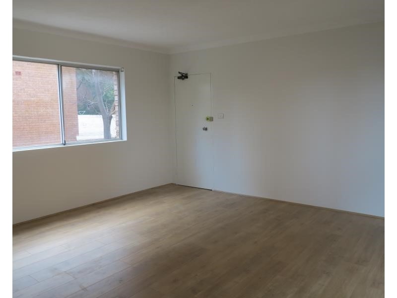 1/3 Lachlan St, Warwick Farm NSW 2170