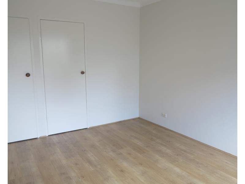 1/3 Lachlan St, Warwick Farm NSW 2170