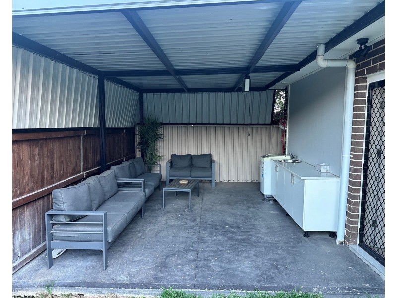 35A Strickland Cres, Ashcroft NSW 2168