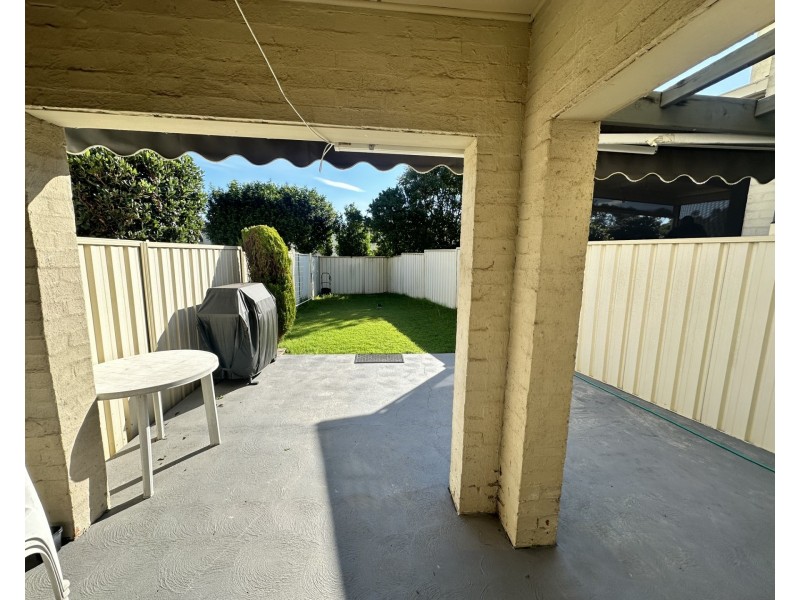 6/79-83 Leacocks Ln, Casula NSW 2170