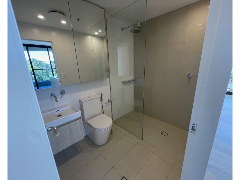 302/6a Atkinson St, Liverpool NSW 2170