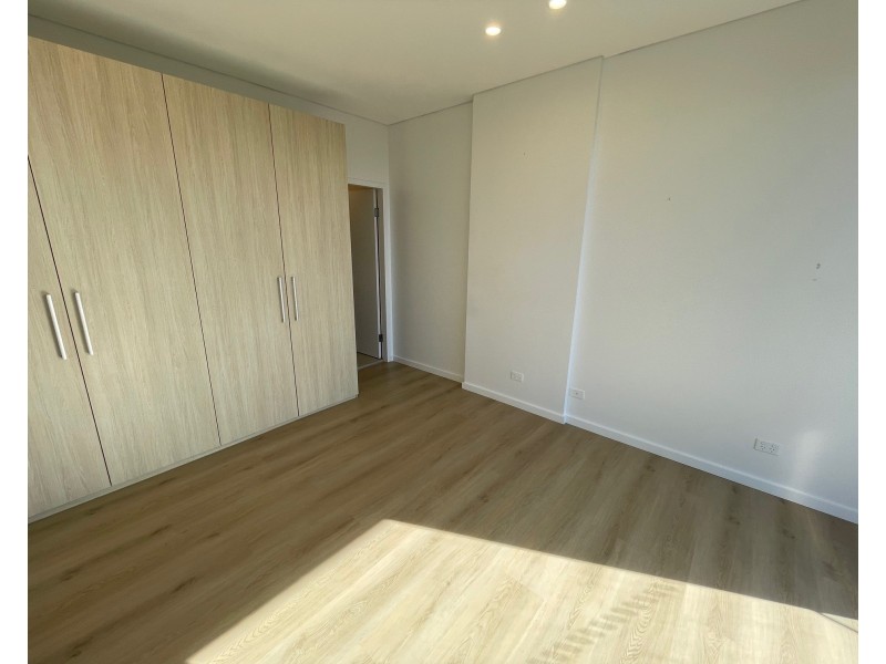 302/6a Atkinson St, Liverpool NSW 2170