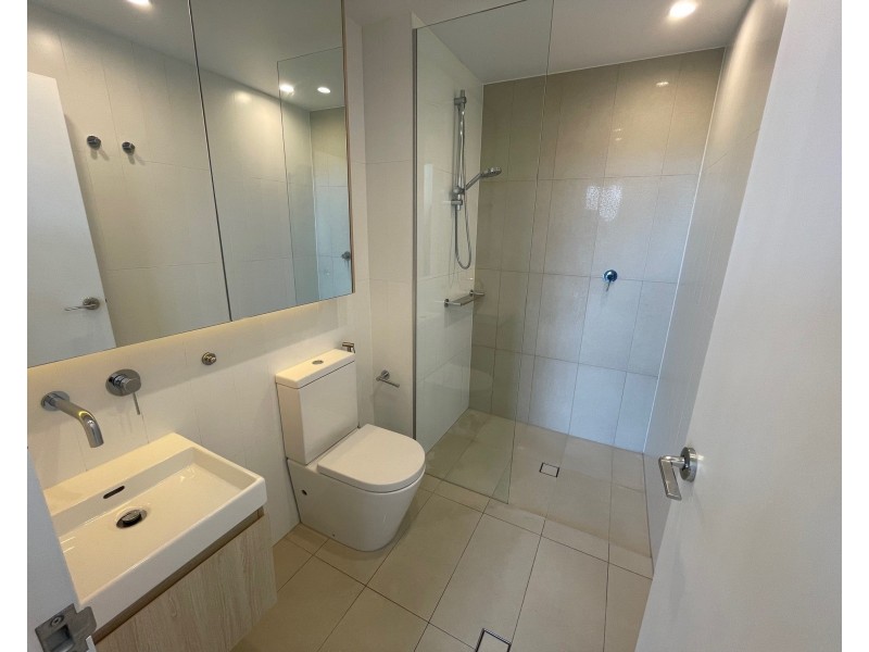 302/6a Atkinson St, Liverpool NSW 2170