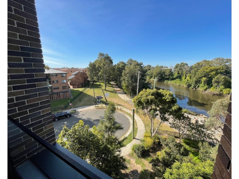 302/6a Atkinson St, Liverpool NSW 2170