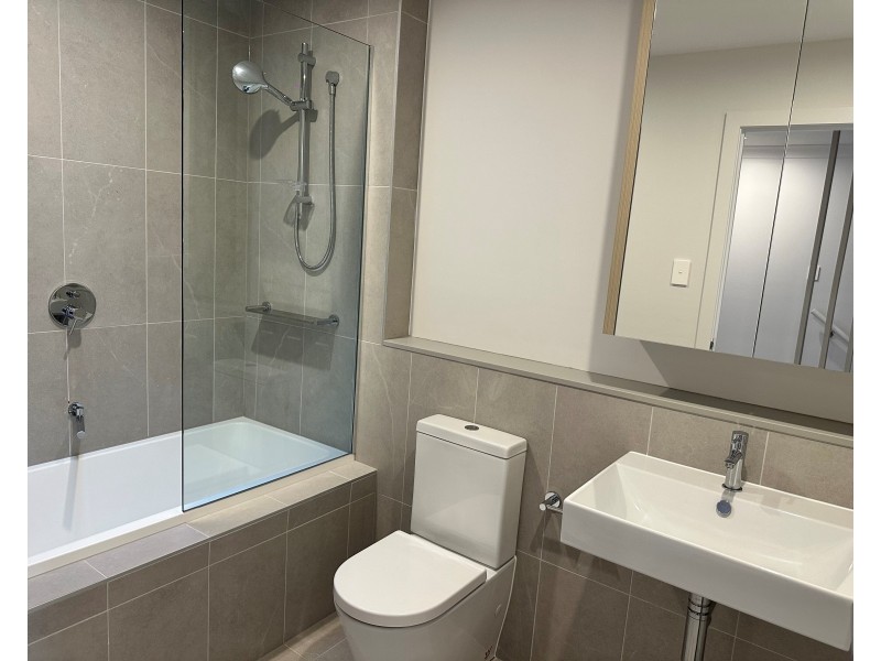 42 Willowdale Dr, Leppington NSW 2179
