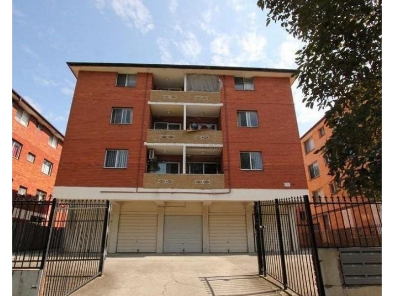 18/41 Speed St, Liverpool NSW 2170