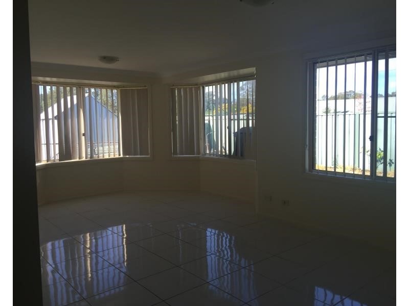 1 Nimbin Avenue, Hoxton Park NSW 2171