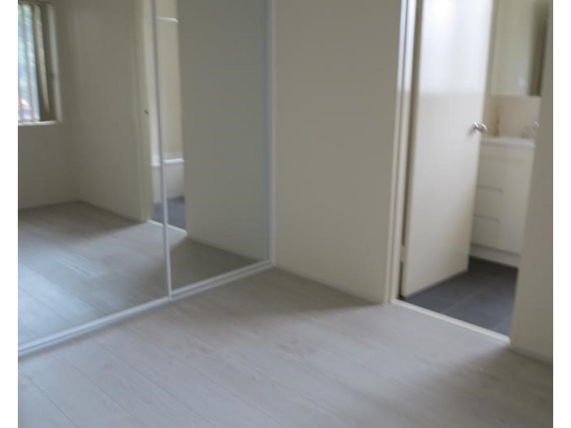 2/17 Forbes St, Warwick Farm NSW 2170