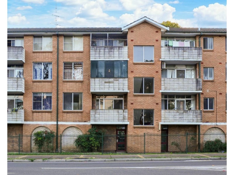 19/2 Beale St, Liverpool NSW 2170