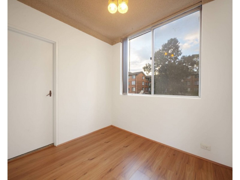 19/2 Beale St, Liverpool NSW 2170