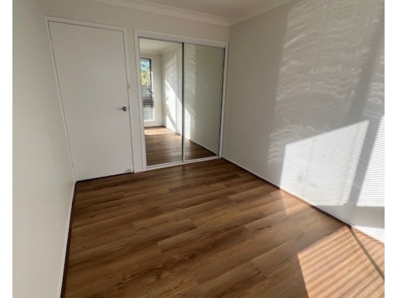 44 Nottingham Cres, Chipping Norton NSW 2170