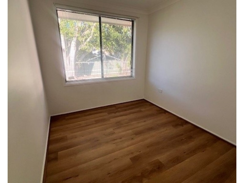 44 Nottingham Cres, Chipping Norton NSW 2170