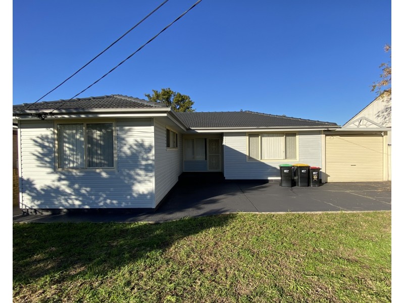 100 St Johns Rd, Heckenberg NSW 2168